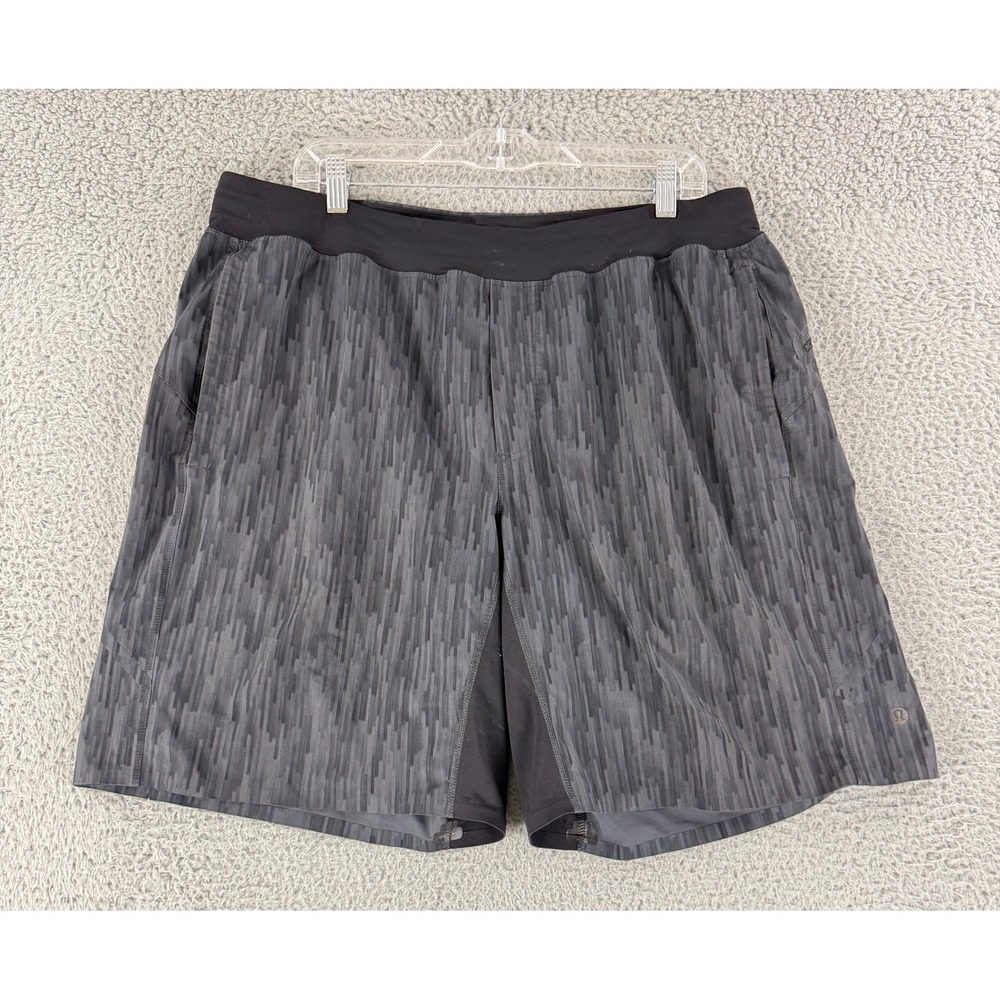 Lululemon Mens XL Athletic Shorts Gray Digital Streak Print Zip Pocket Running